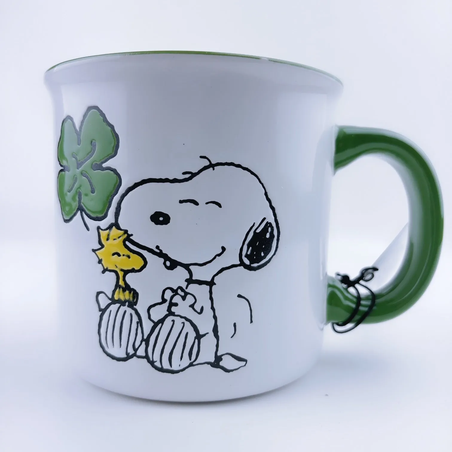 Peanuts Snoopy & Woodstock With Clover Ceramic Stoneware Mug 21 oz - Green